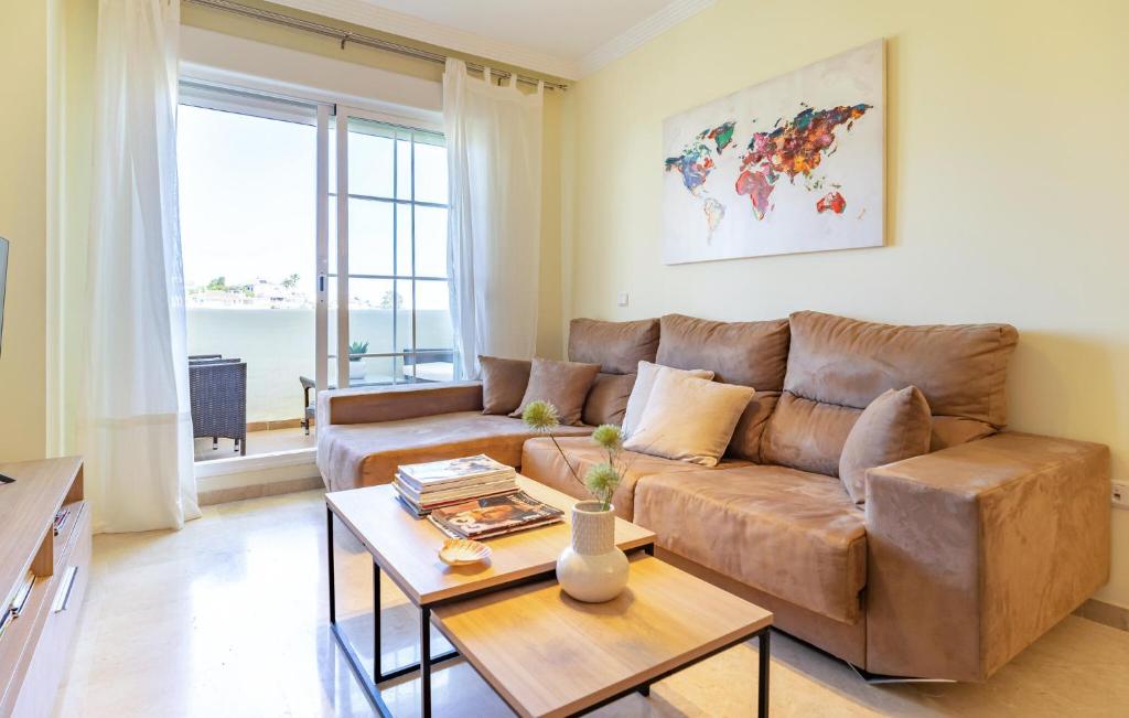 Lovely Apartment In Benalmádena - 3