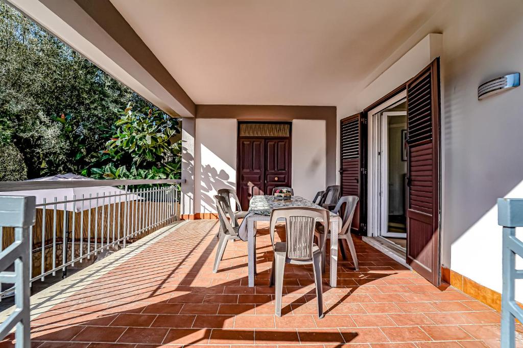 Lovely Villa, close to the beach - 2