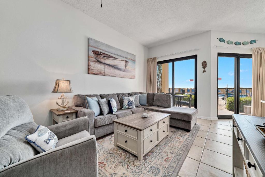 Phoenix 5 Unit 011, Orange Beach