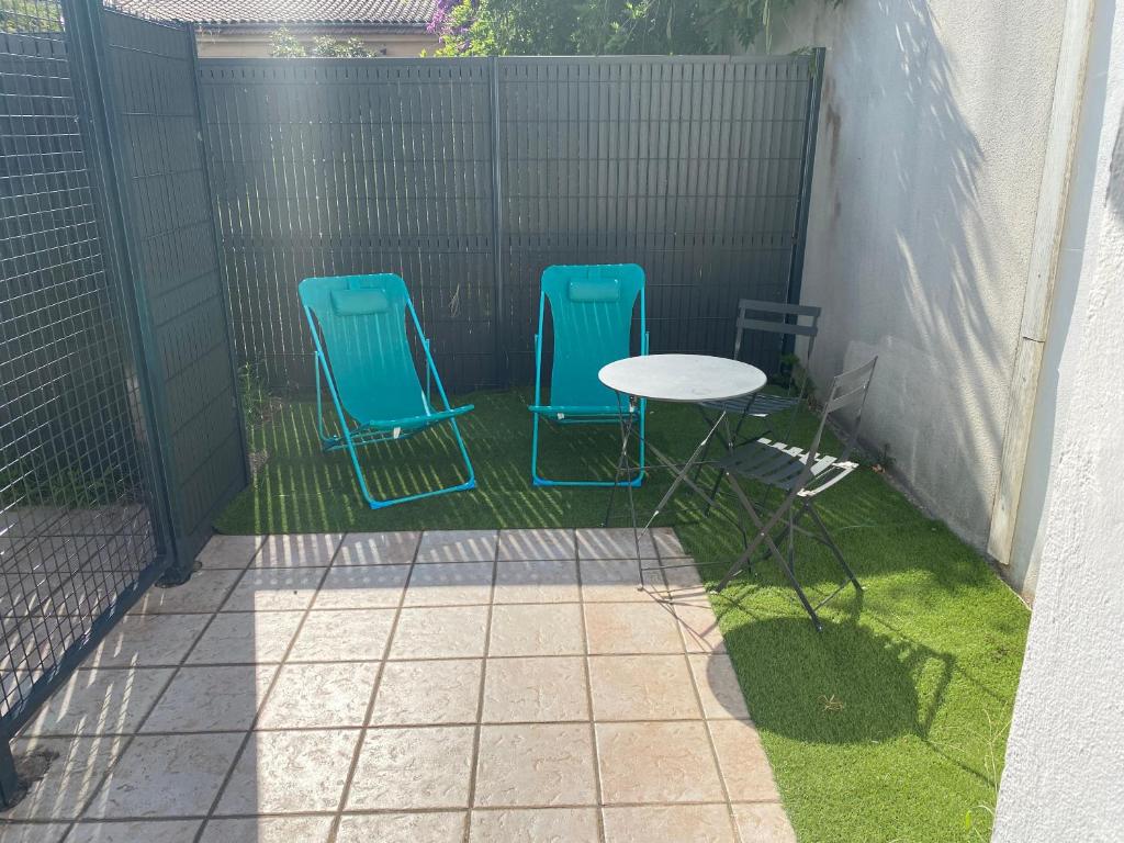 Studio cosy wifi terrasse CHU-Cite administrative-Primrose - 5