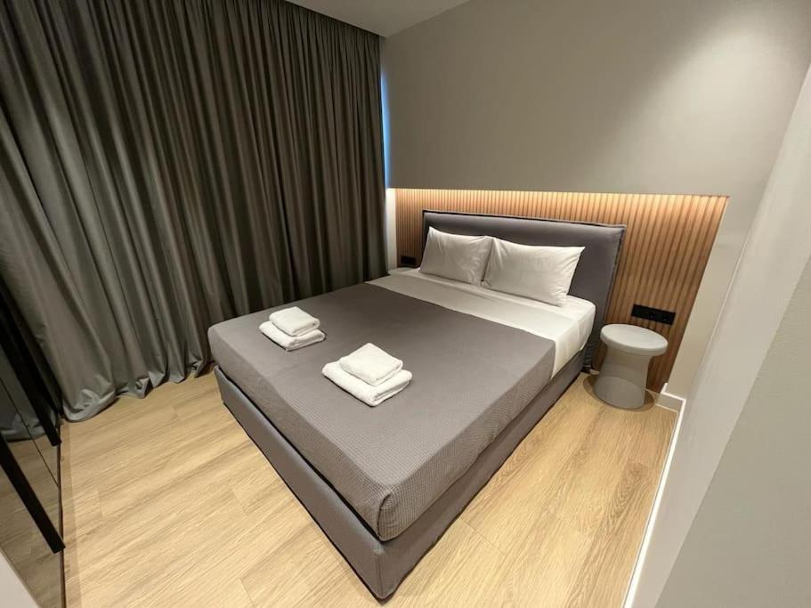 BlueMotion - PortStay Ν2, Pireus