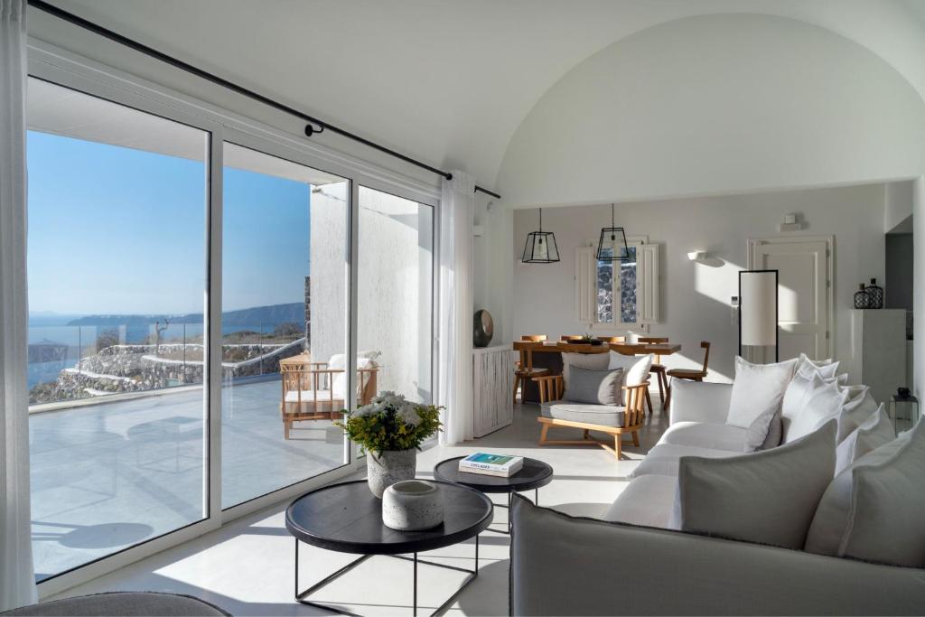 Santorini Vedema, a Luxury Collection Resort, Santorini room