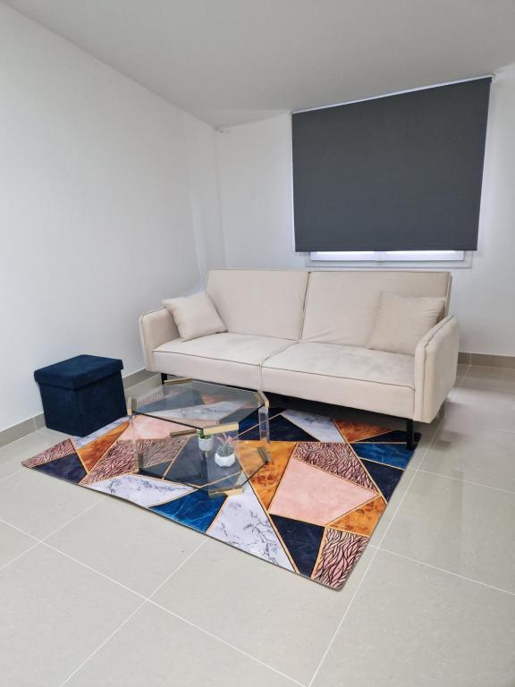 F2 type apartment Near Stade de France - 4
