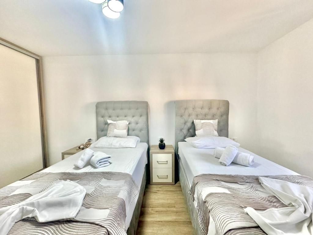 Maxim Family Apartment Budva - 4