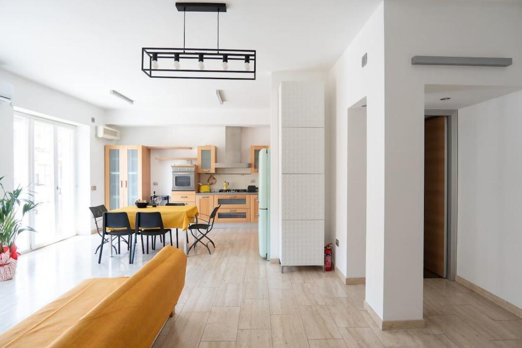 Gabbo - House - 3