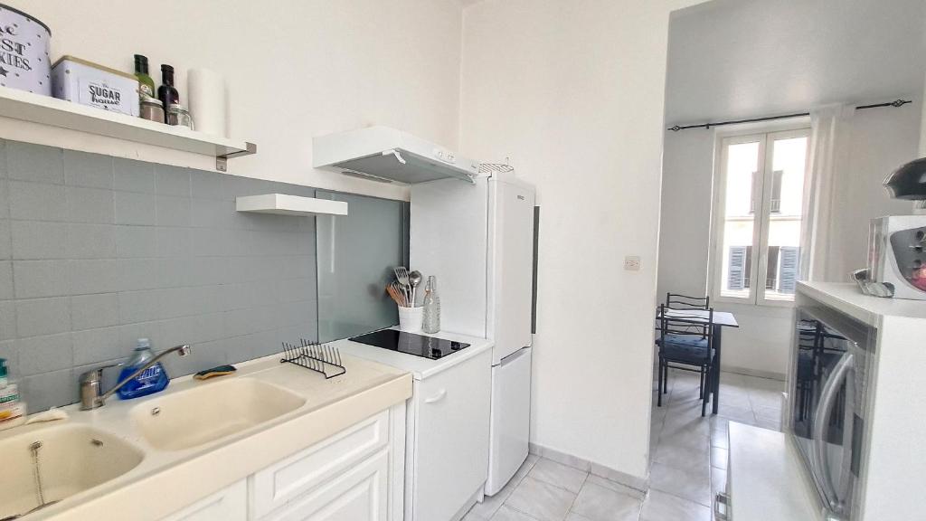 Appartement lumineux, climatisé, cœur de ville. - 4