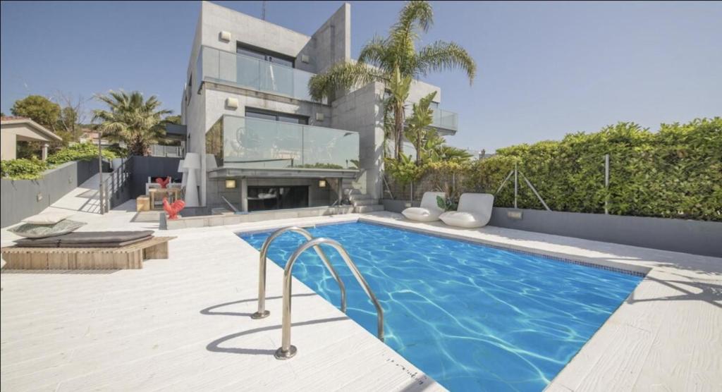 Clauhomes Villa Al Mar Deluxe - 1