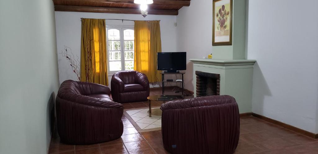 CASA DE CAMPO EN SAN RAFAEL - 4