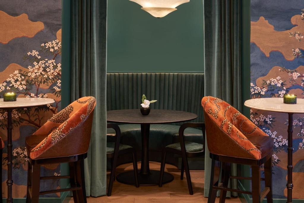Bar/lounge