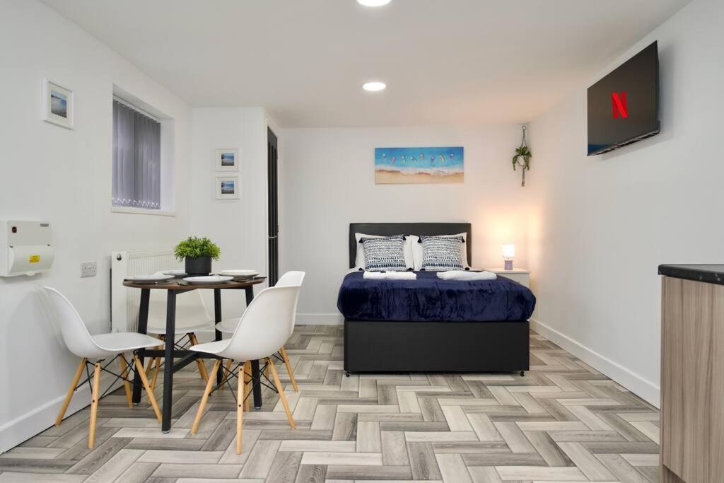 Matlock Studio 7 - Coventry, Coventry