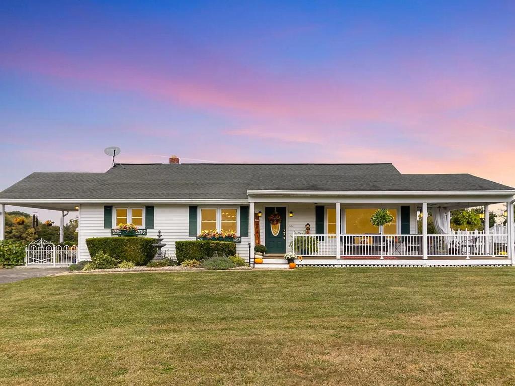 Creation Resorts, Williamstown