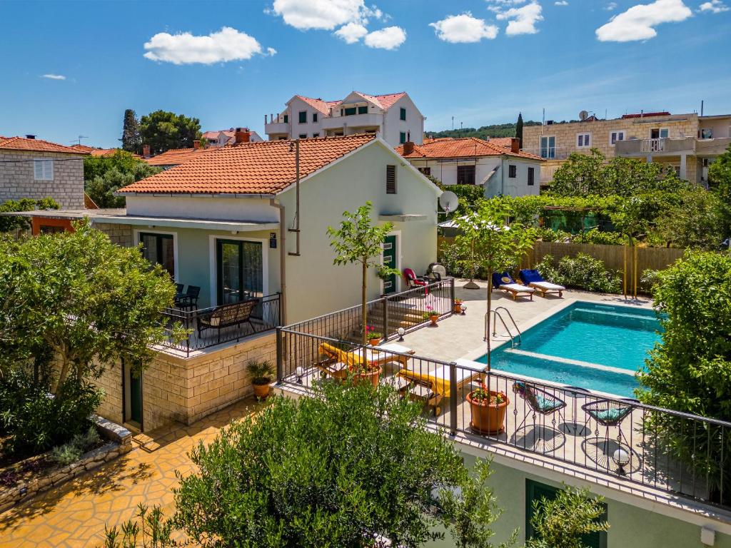 House Josipa, Supetar