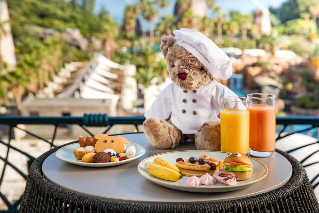 อาหารและเครื่องดื่ม