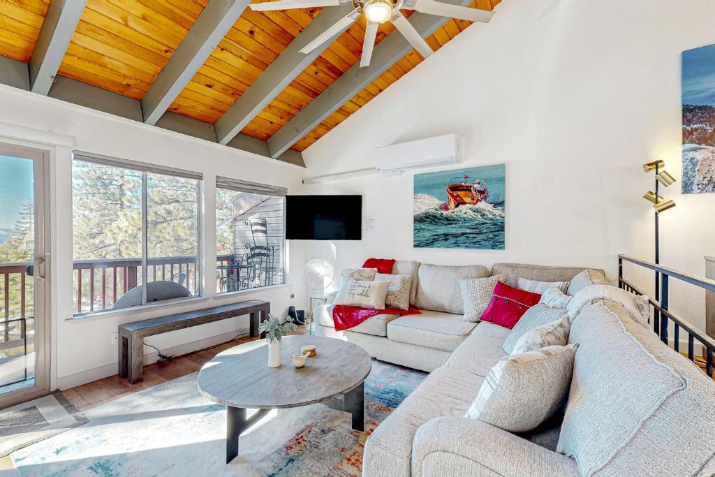 Making Waves, Unit B, Stateline