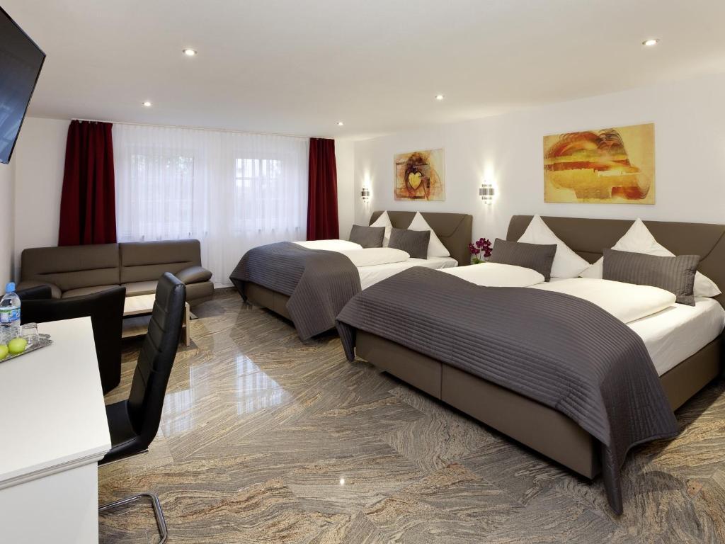 Central City Hotel - 4
