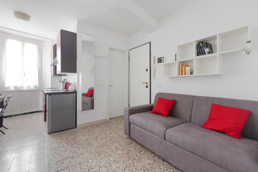GuestHost - Sant'Ambrogio Modern Studio, Milan
