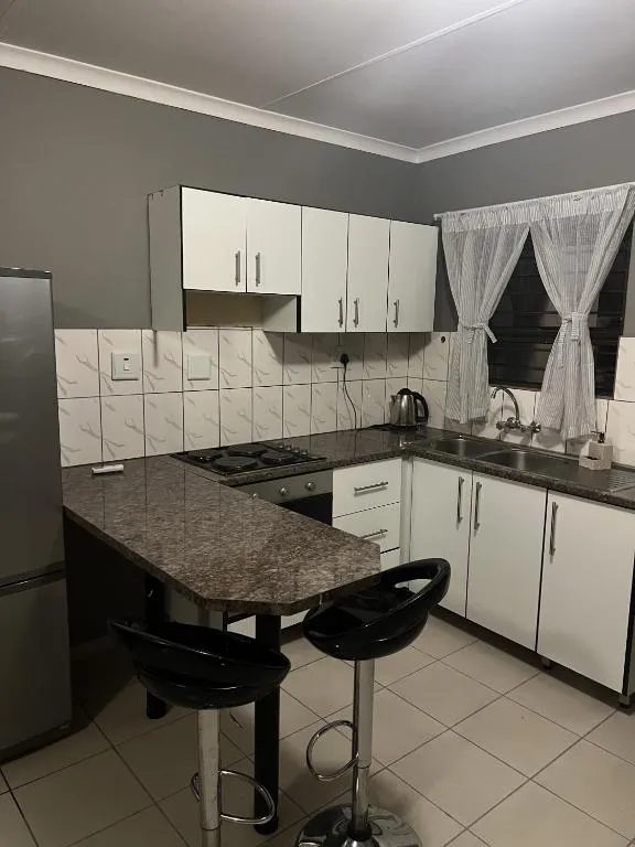 Proventures Self-catering House, hotel in Ondangwa