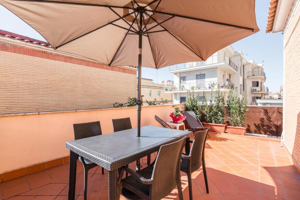 360 GuestHouse - Apartment with terrace, Fiumicino