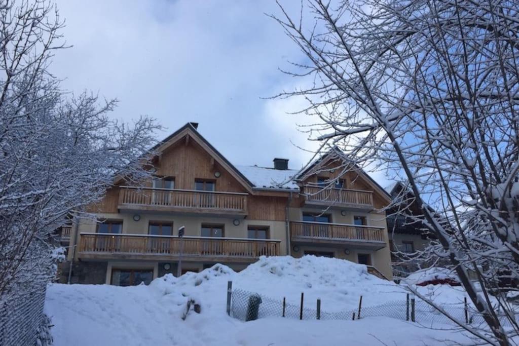 Large private chalet in Vaujany - 2