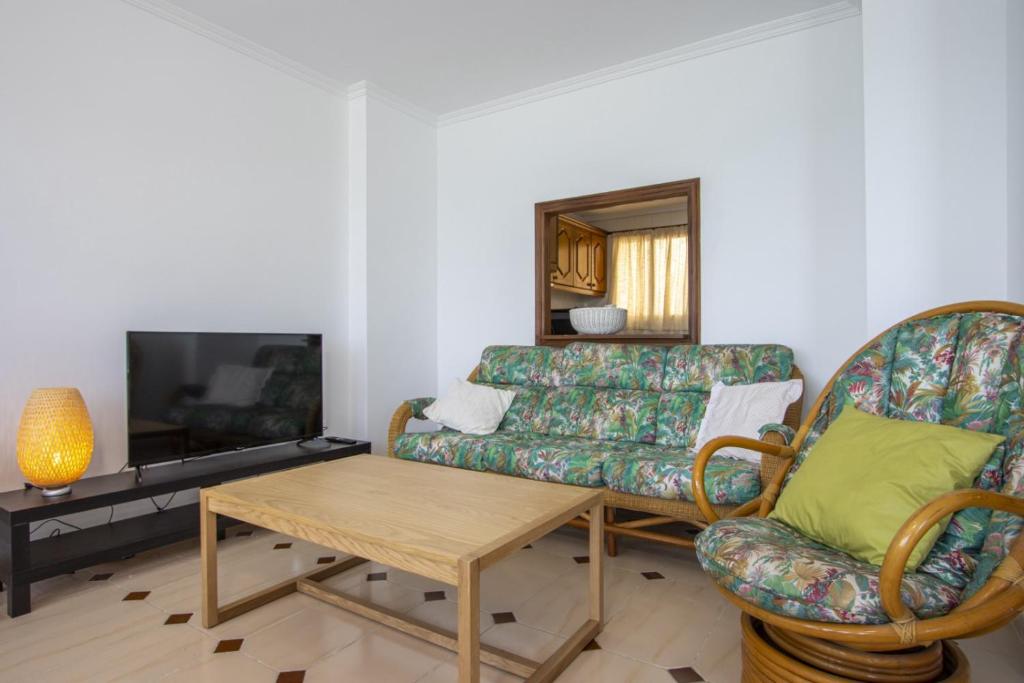 Canovas ID185 - 3