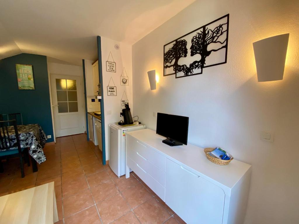 Appartement dans résidence avec piscine - 5