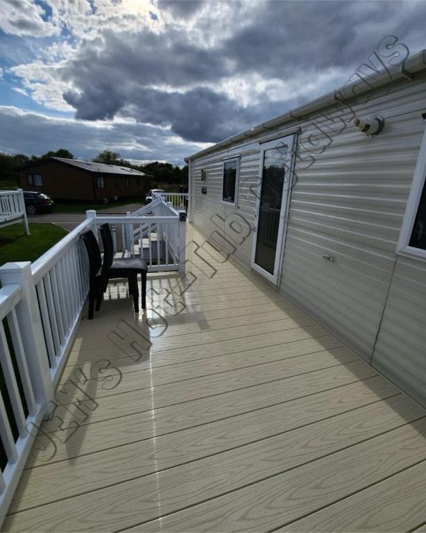 JEMs Hot-Tub Getaways, Tattershall Lakes photo 4