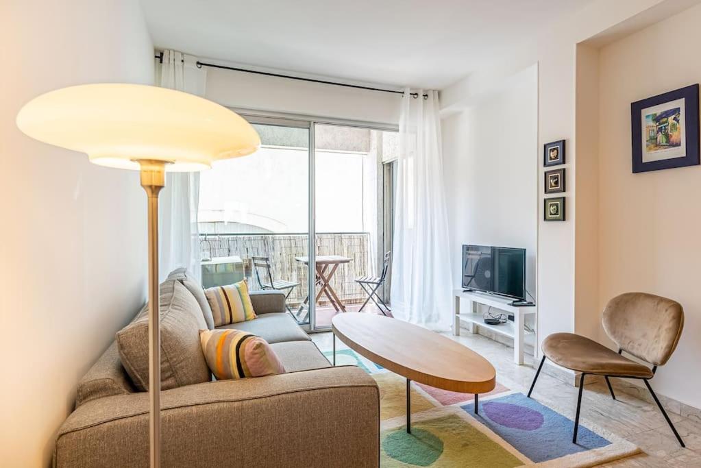 Le Meyrueis, T3, Clim, Terrasse, Centre Ville - 2