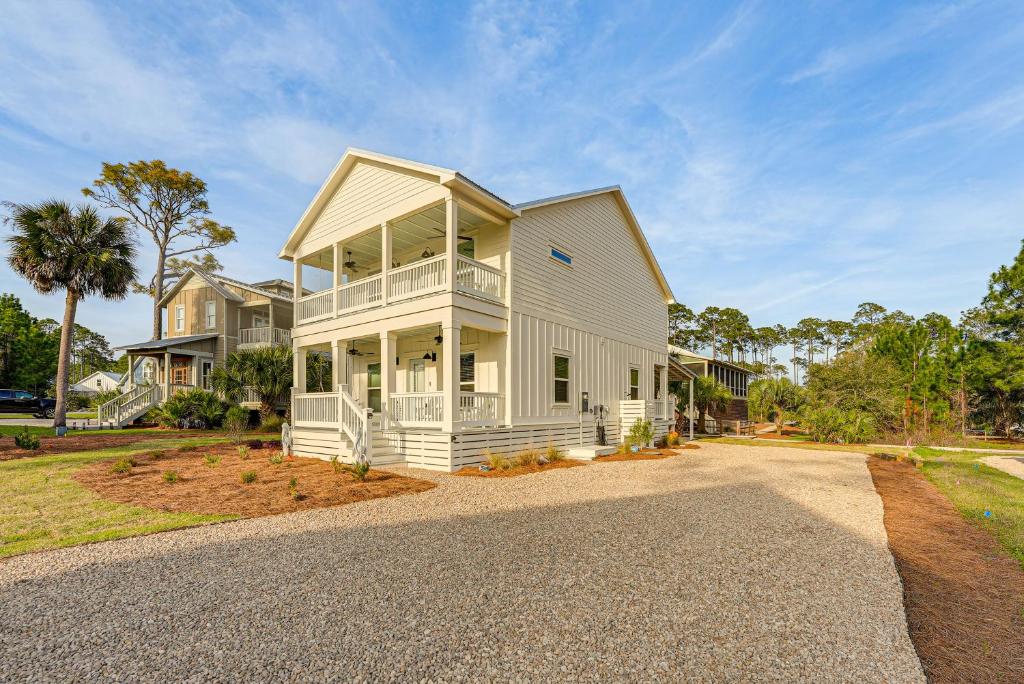 Near State Parks Carrabelle Home with Beach Access!, Big Blackjack Landing