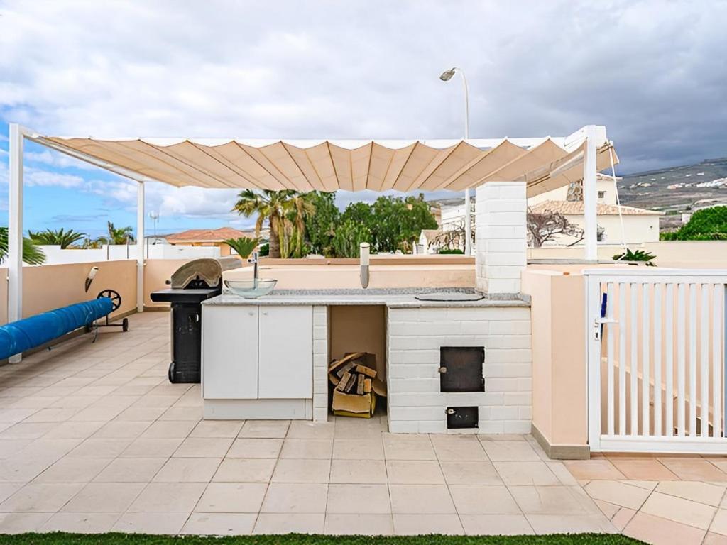 BuenaVista Villa Family with private heated pool garden parking - 5
