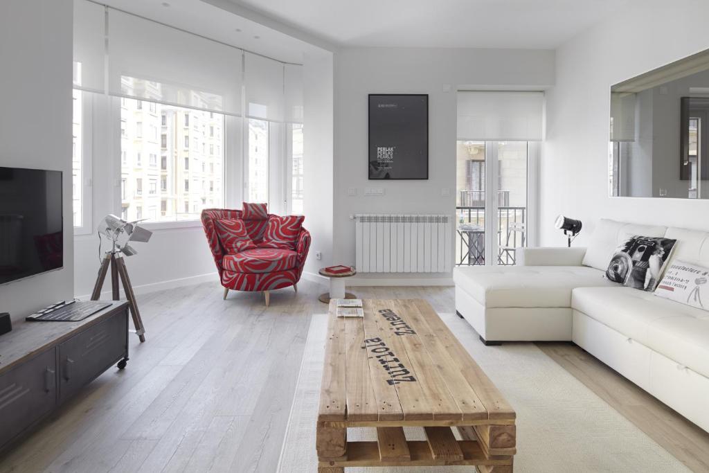 Zurriola Zinema by FeelFree Rentals — Hotel in San Sebastian