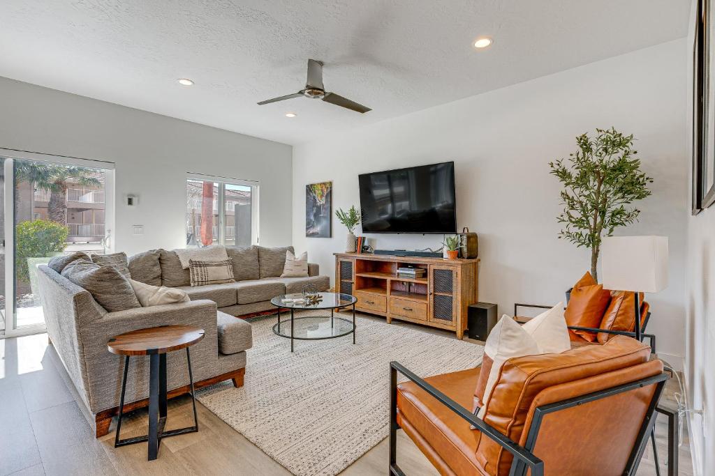 St George Home with Patio - 8 Mi to Snow Canyon!, St. George