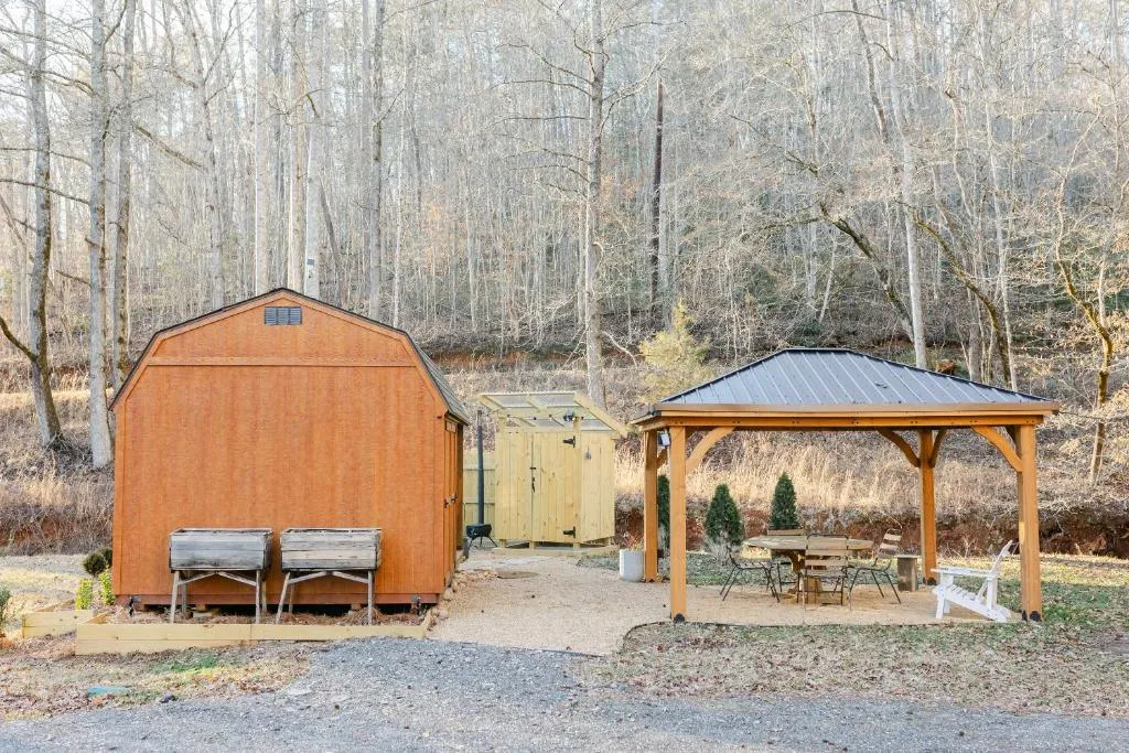 Blythe Shoals Base Camp, hotel in Cleveland