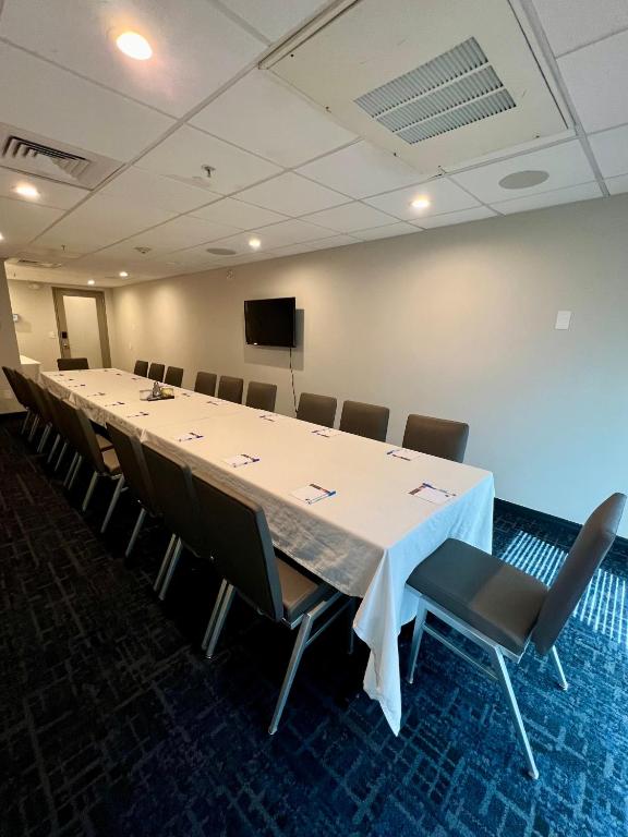 غرفة الاجتماعات/الاحتفالات