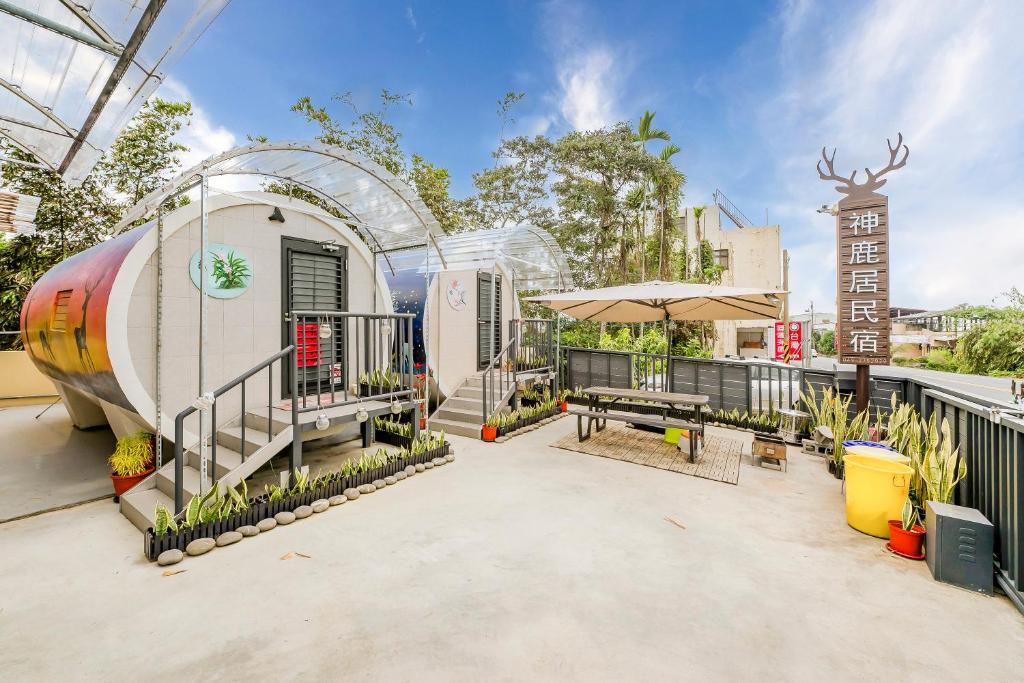 Shen-Lu-Ju B&B, Lugu