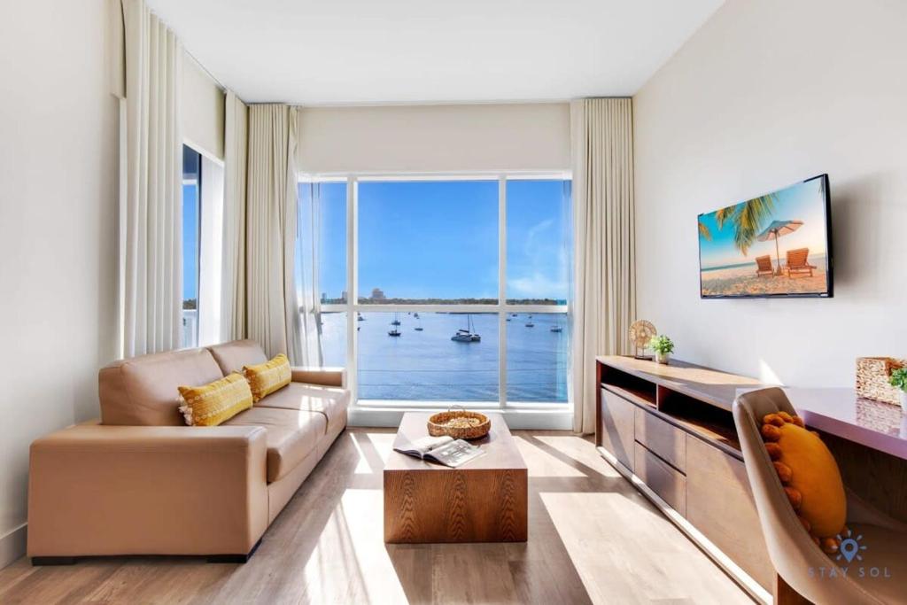 Bay View - Balcony - Amazing Pool - Hollywood Beach, Hollywood