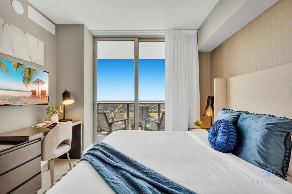 Amazing Pools - Near Beach - Parking Included, Hollywood