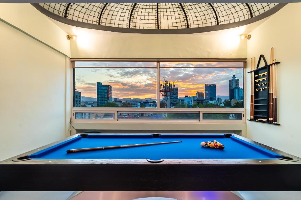 Casa Azul-Hidden Roma Norte Gem, City Views, 4BR - 4