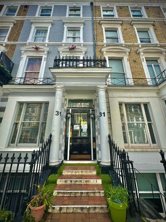 Anwar House