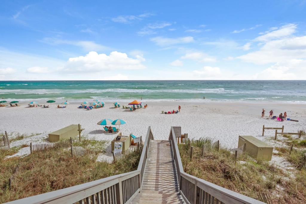 Beach House with Heated Pool 100 Steps from Beach, Panama City Beach