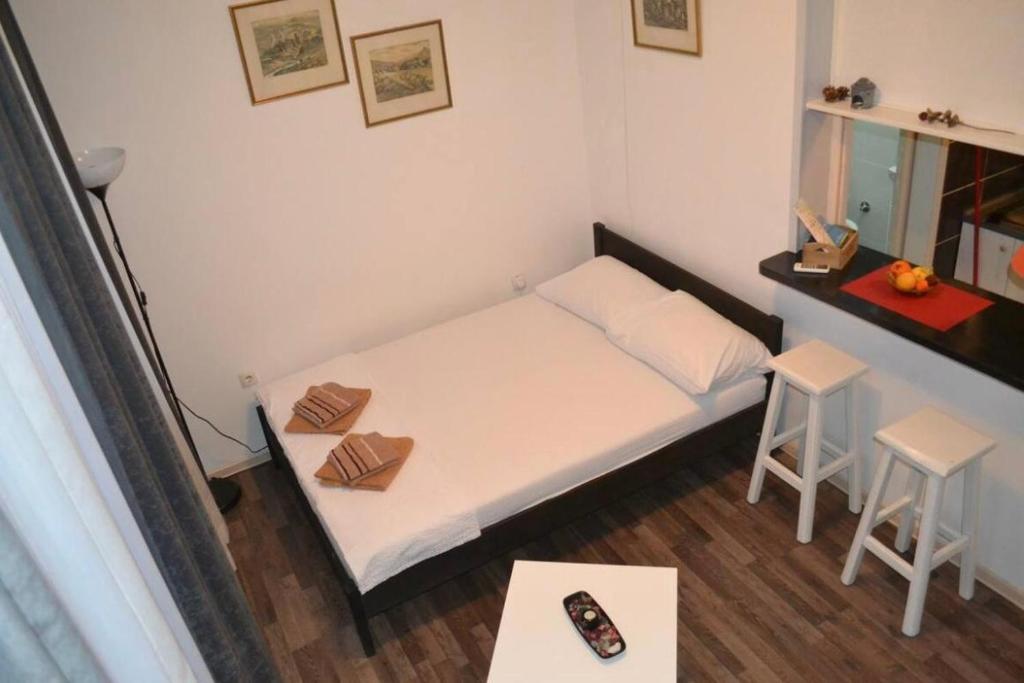 BelgradeCity center-Lekic apart 1 - 3