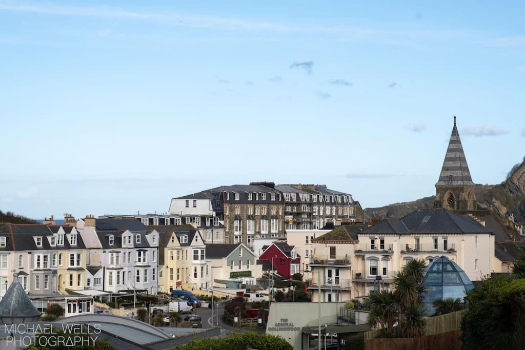 Capstone's Lookout, Ilfracombe photo 5