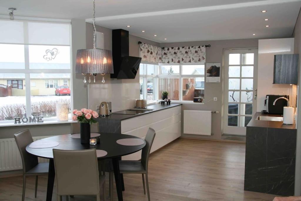 Asa´s comfortable, cozy nest in the north., Akureyri