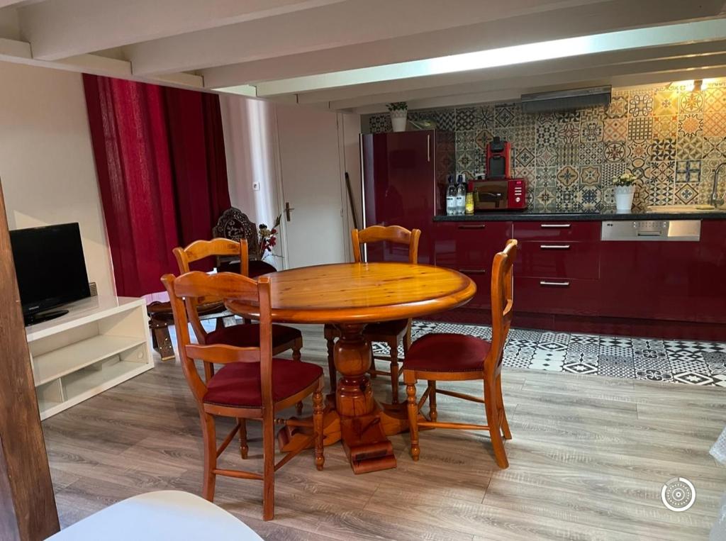 T2 devise appartement center ville - 4