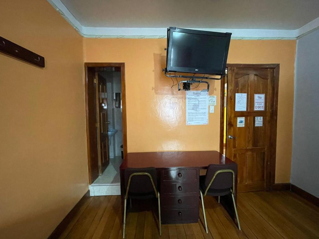 Hostal Taxo Yura - 4