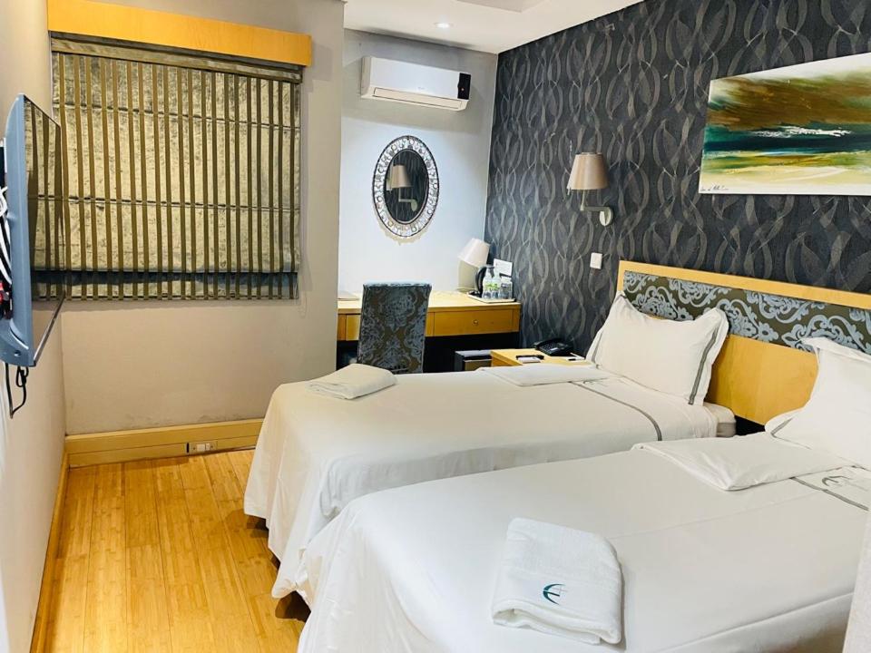 Aquarine Tide Hotel