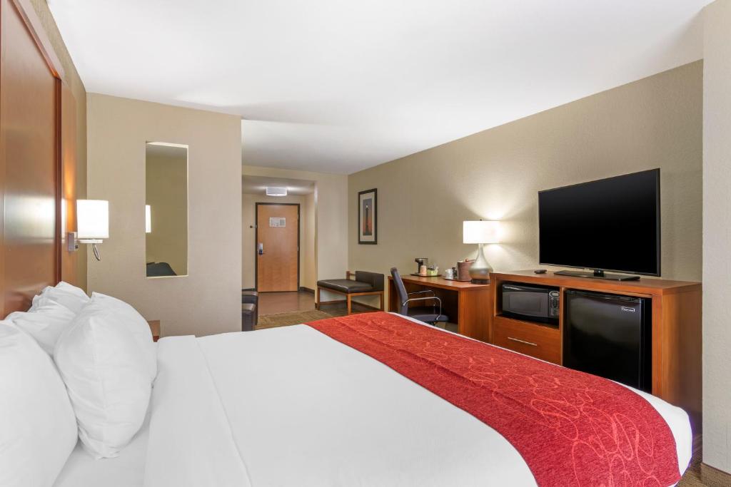 Comfort Suites Brunswick
