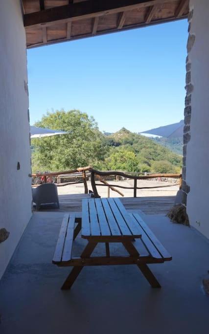 Asturias Retreats Apartamentos rurales con encanto y vistas a la montaña entre Cangas de Onís y Ribadesella - 5