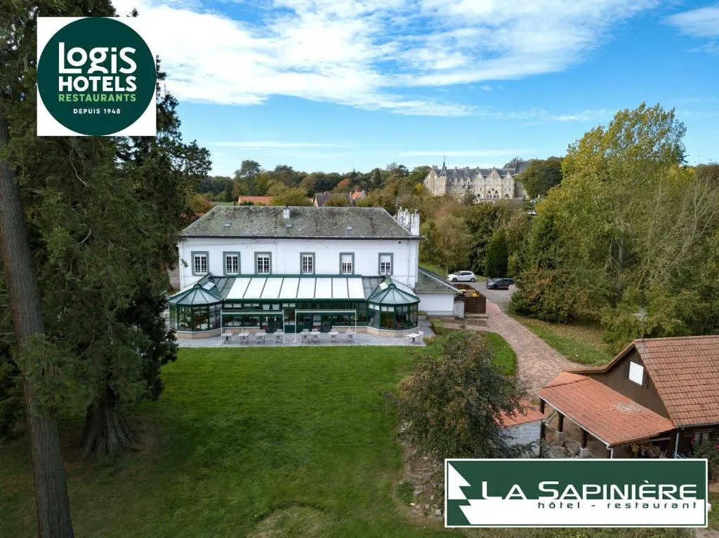 Logis - Hotel Restaurant La Sapinière，位于Wisques的酒店