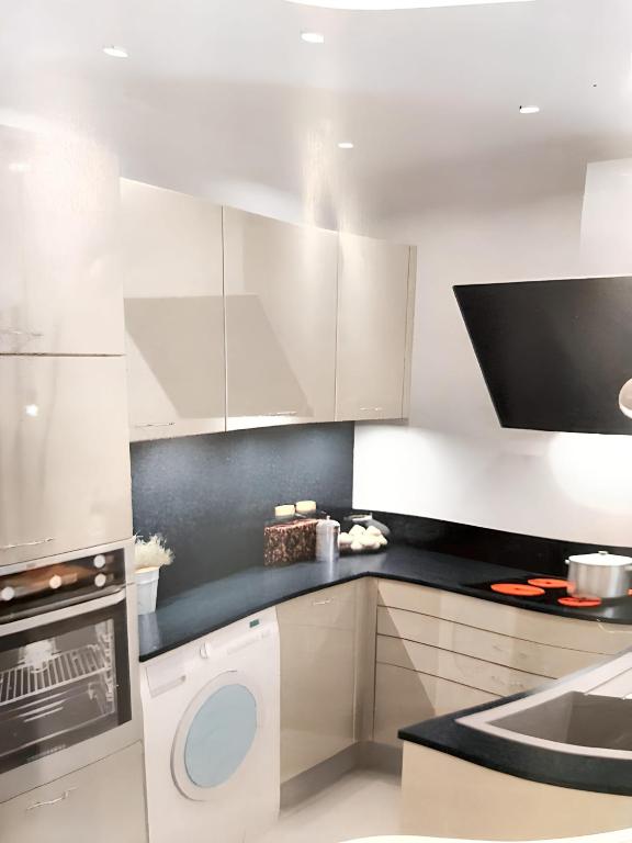 Appartement charmant à Mandelieu-la-Napoule - 50 m² - avec piscine - 5