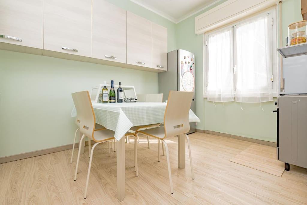 Bright & Cozy Home - City Center - 4